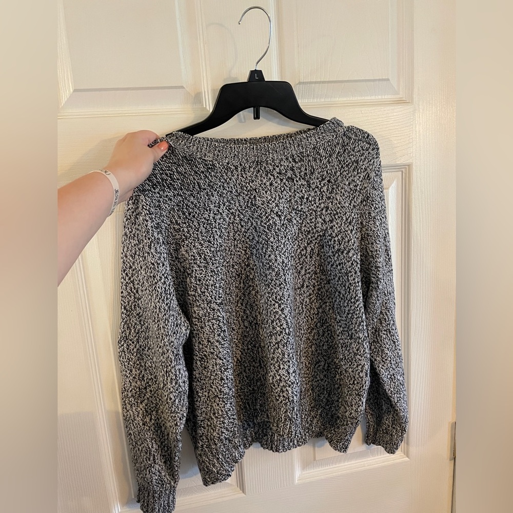 H&M Gray Long Sleeve Sweater